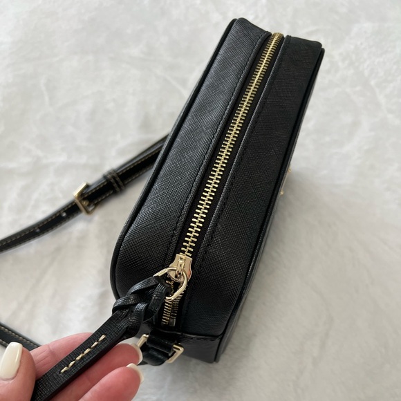 NEW! Dooney & Bourke Crossbody DISNEY - Picture 6 of 9